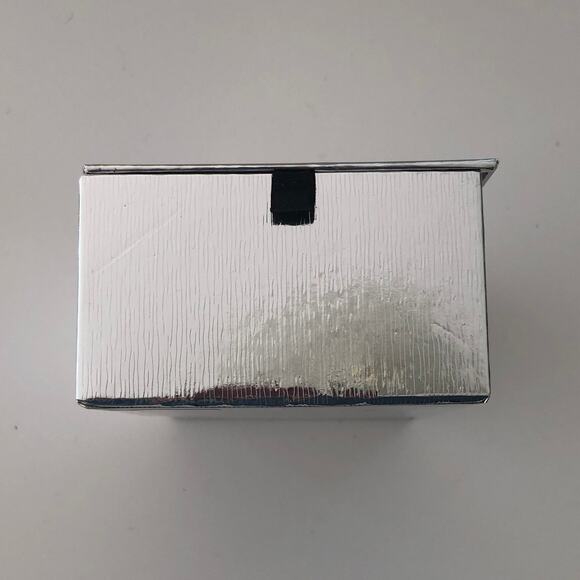 Victoria's Secret Bombshell Shimmer Powder 10g / .35 OZ DISCONTINUED NEW - Picture 7 of 8